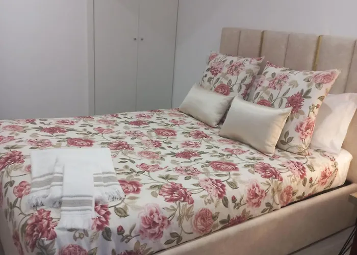 אוהל מפואר Na *